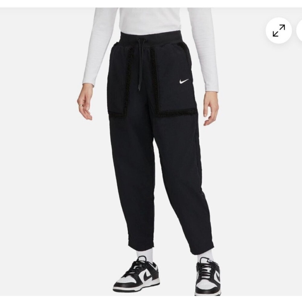 Nike Sportswear Women Black Sherpa Fleece Trim Utility Pants Tapered Joggers M